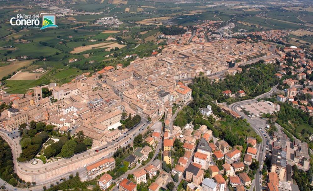 Osimo Nel Cuore Del Centro, Free Wi-Fi E Netflix Lejlighed Eksteriør billede